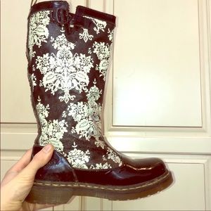 dr martens women's rain boots